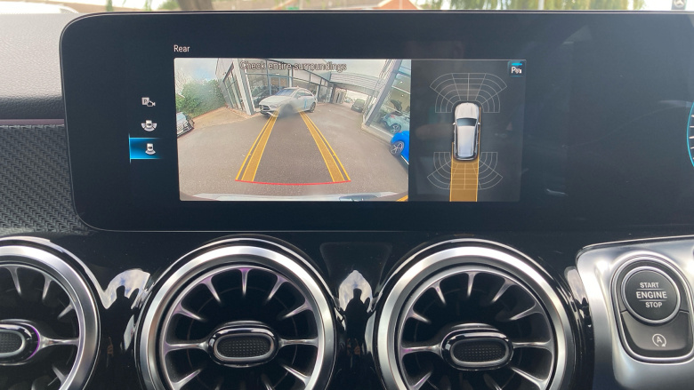 Mercedes-Benz GLB 200 AMG Line Premium 5dr 7G-Tronic Petrol Estate